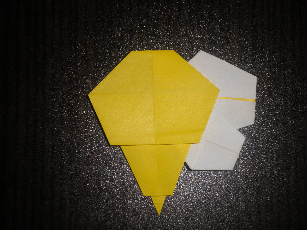 蜂 折り紙 無料の折り紙画像